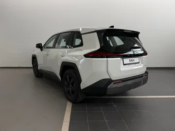 Купить Toyota RAV4, VI (XA60) Белый 2.0 CVT (171 л.с.) 4WD от 4799000 ₽. в Самаре